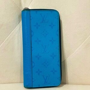 Louis Vuitton Turquoise Monogram Zipper Wallet
